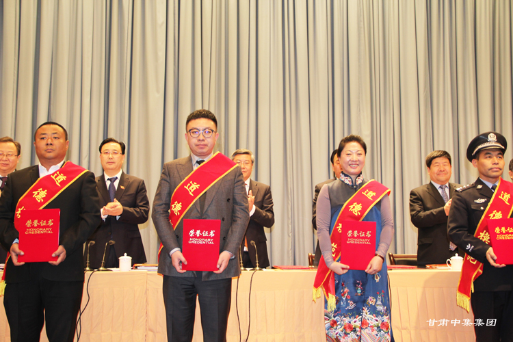 ���C�м����I(y��)���F..